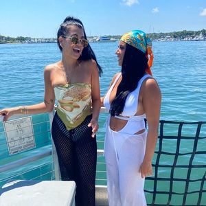 Meet your Posher, Kara